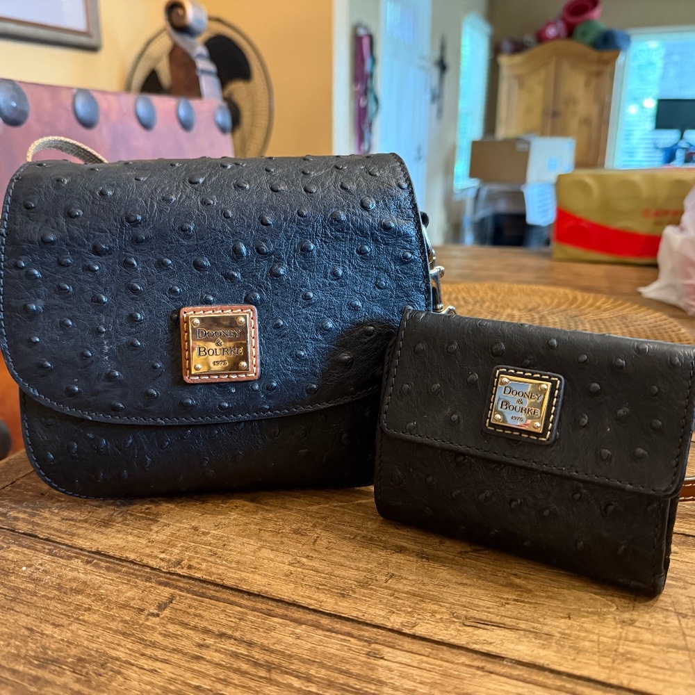 Dooney & Bourke Ostrich Saffiano Crossbody bag + wallet